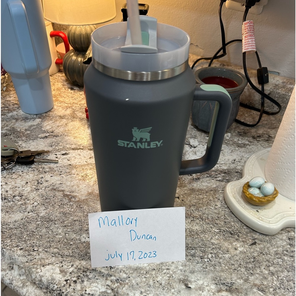 64oz Stanley